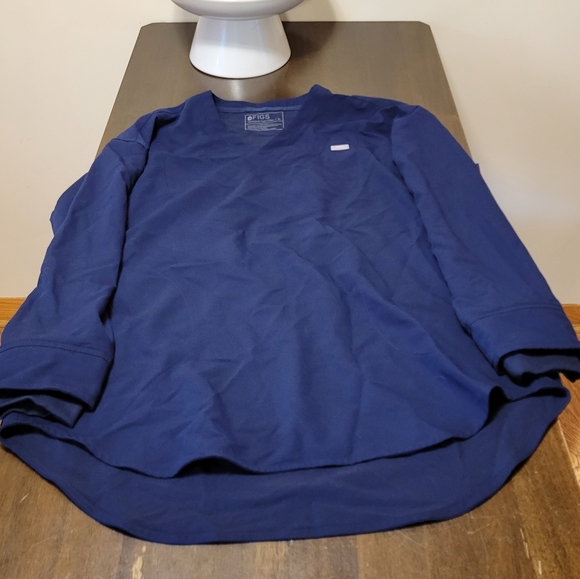 Figs Women's Long Sleeve Tunic Scrub Top Navy XL - Picture 2 of 9